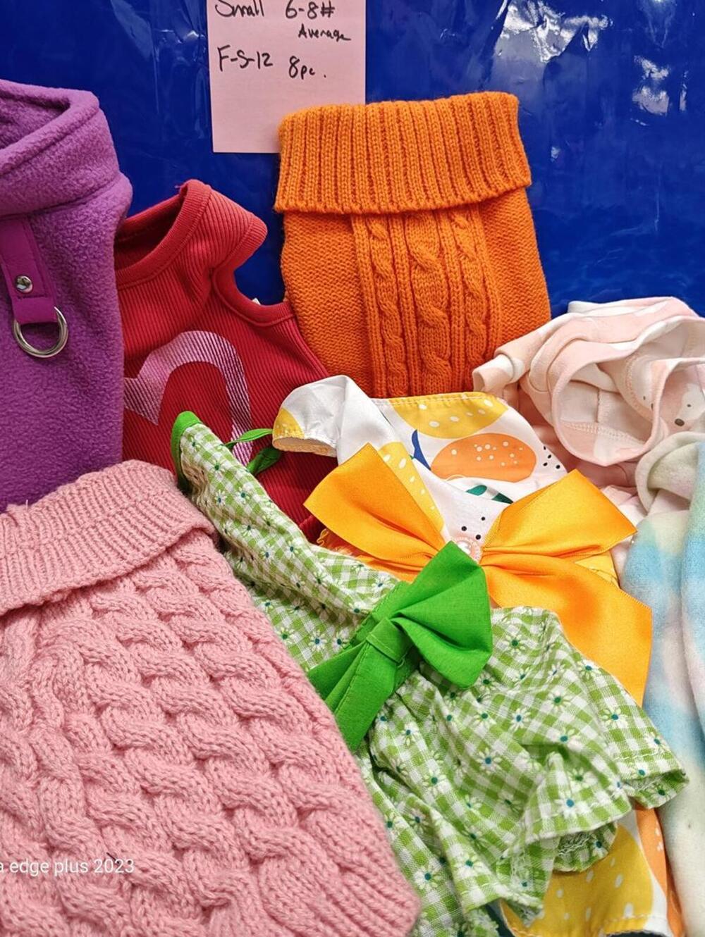Dog Outfit Bundle ( Small 5 to 8 Pound Pets ) Brand New Save with a Bundle